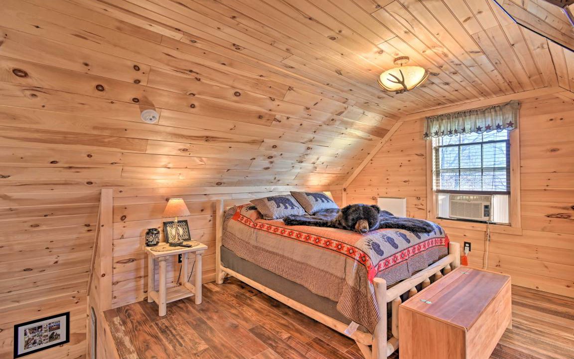 Photo of Bedroom in Berea