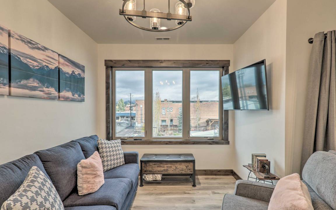 Photo of Livingroom in Columbia Falls