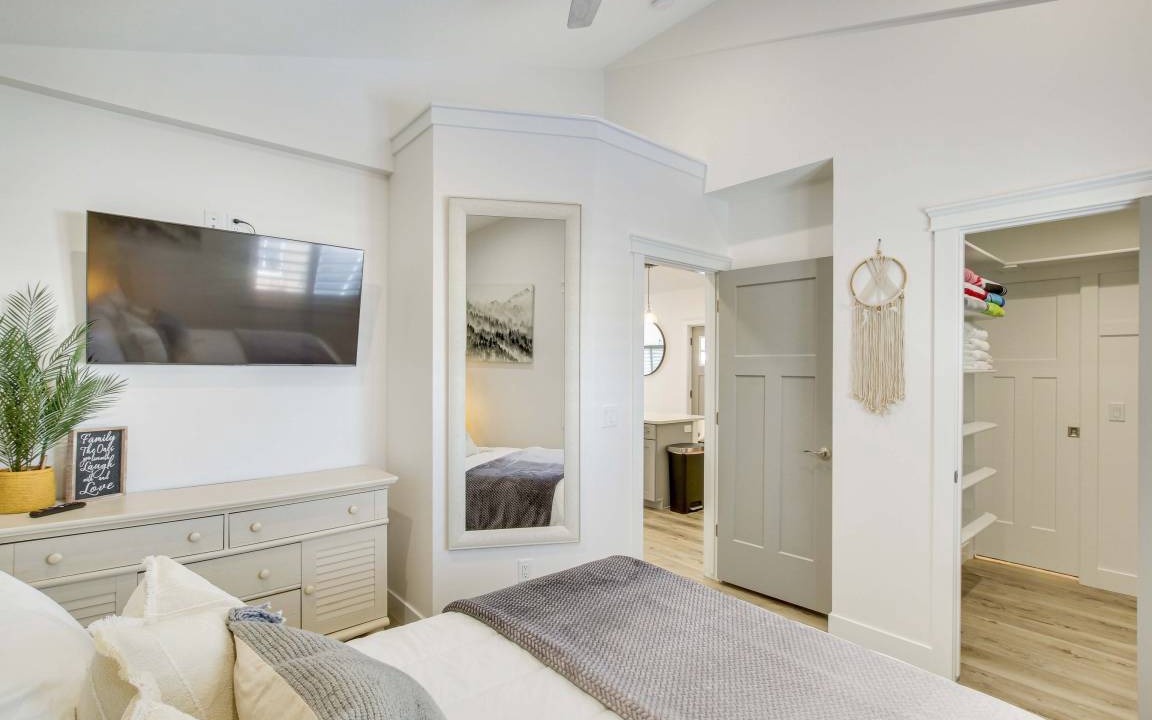 Photo of Bedroom in Perry