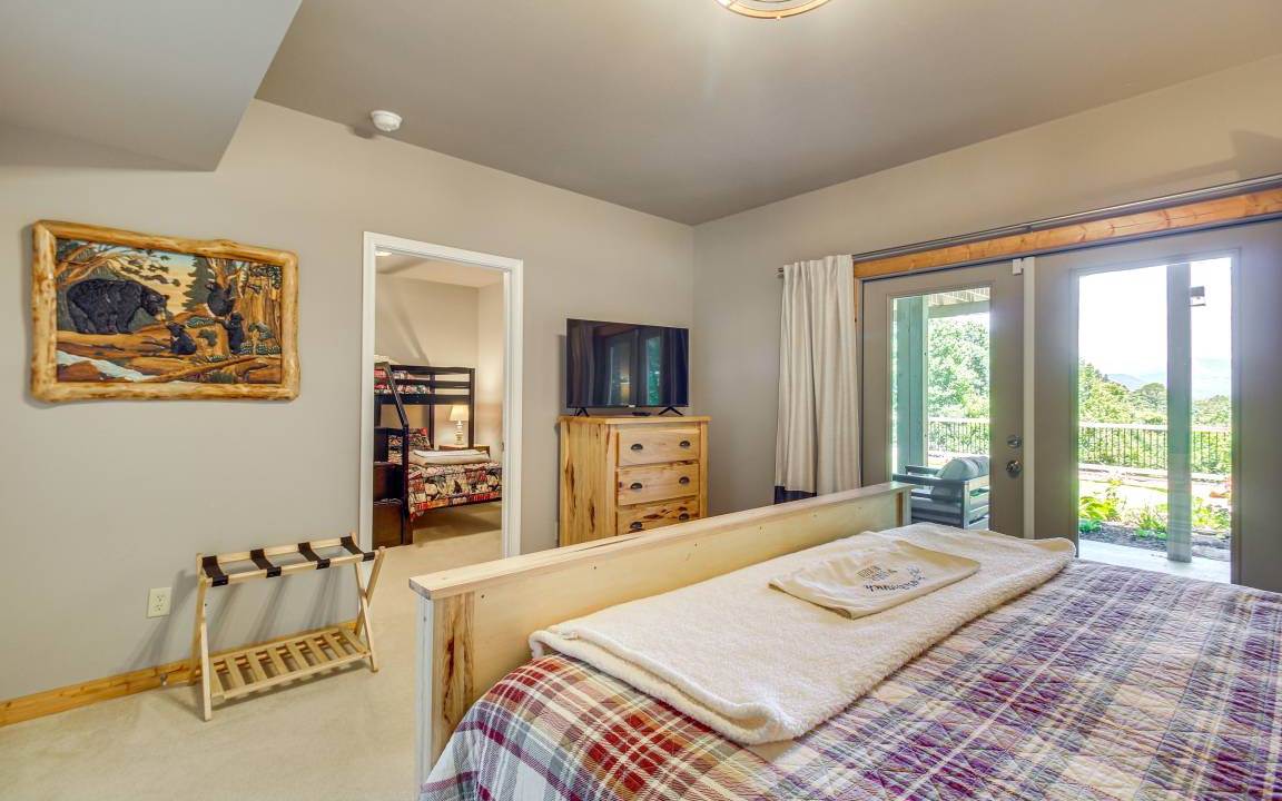 Photo of Bedroom in East Ellijay