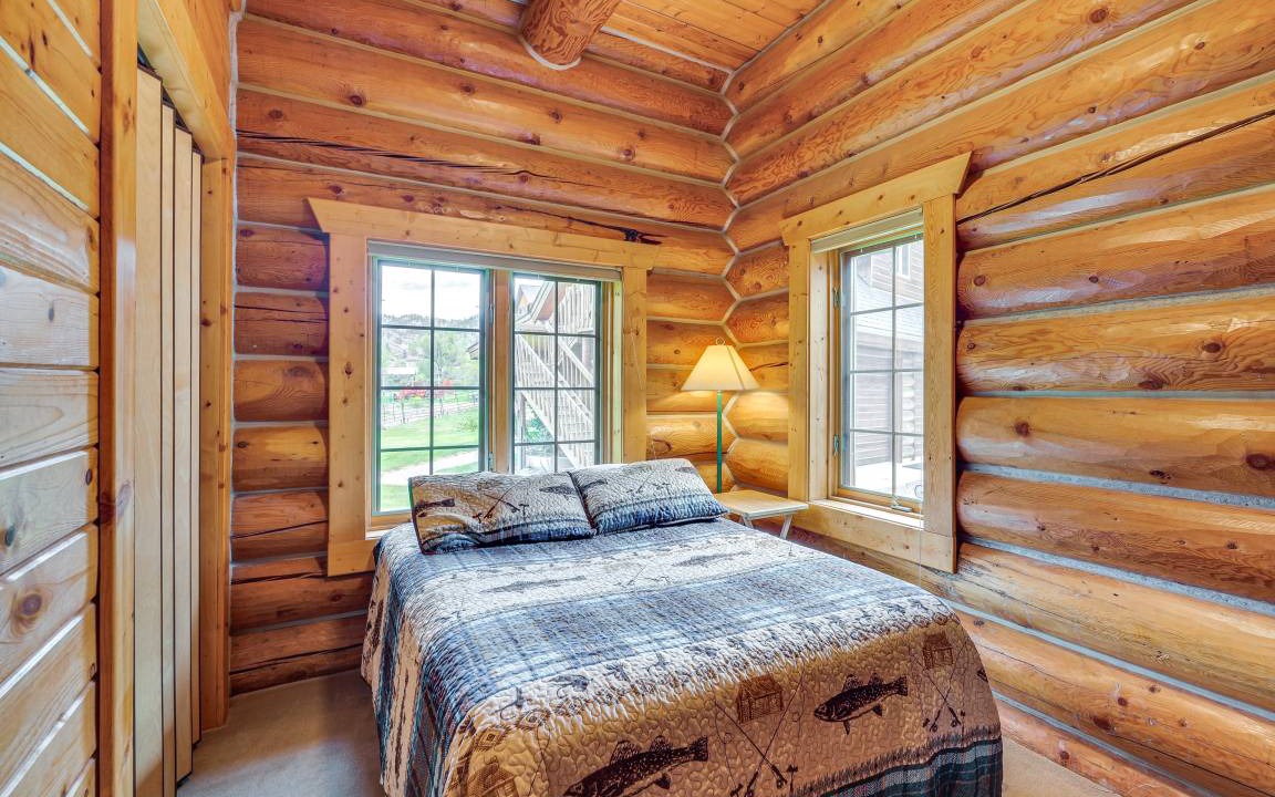 Photo of Bedroom in Cascade