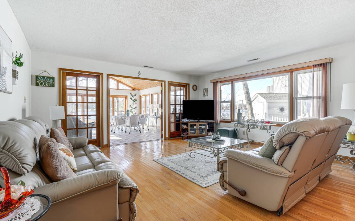 Photo of Livingroom in Paw Paw Lake