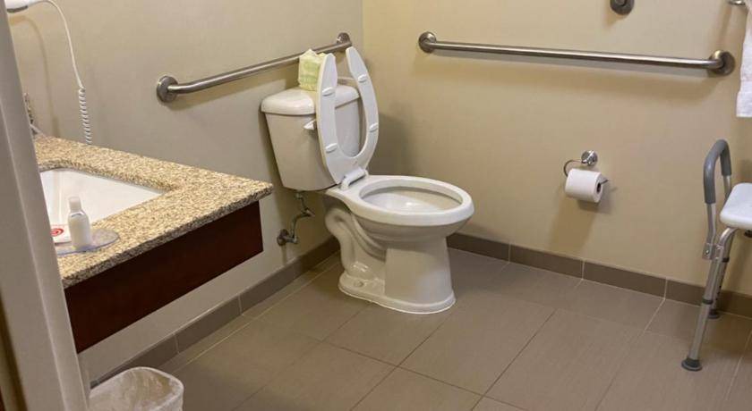 Photo of Bathroom in Cheyenne