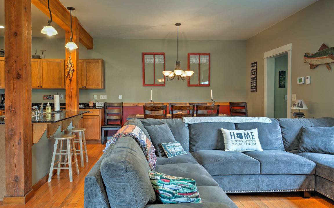 Photo of Livingroom in Valley West