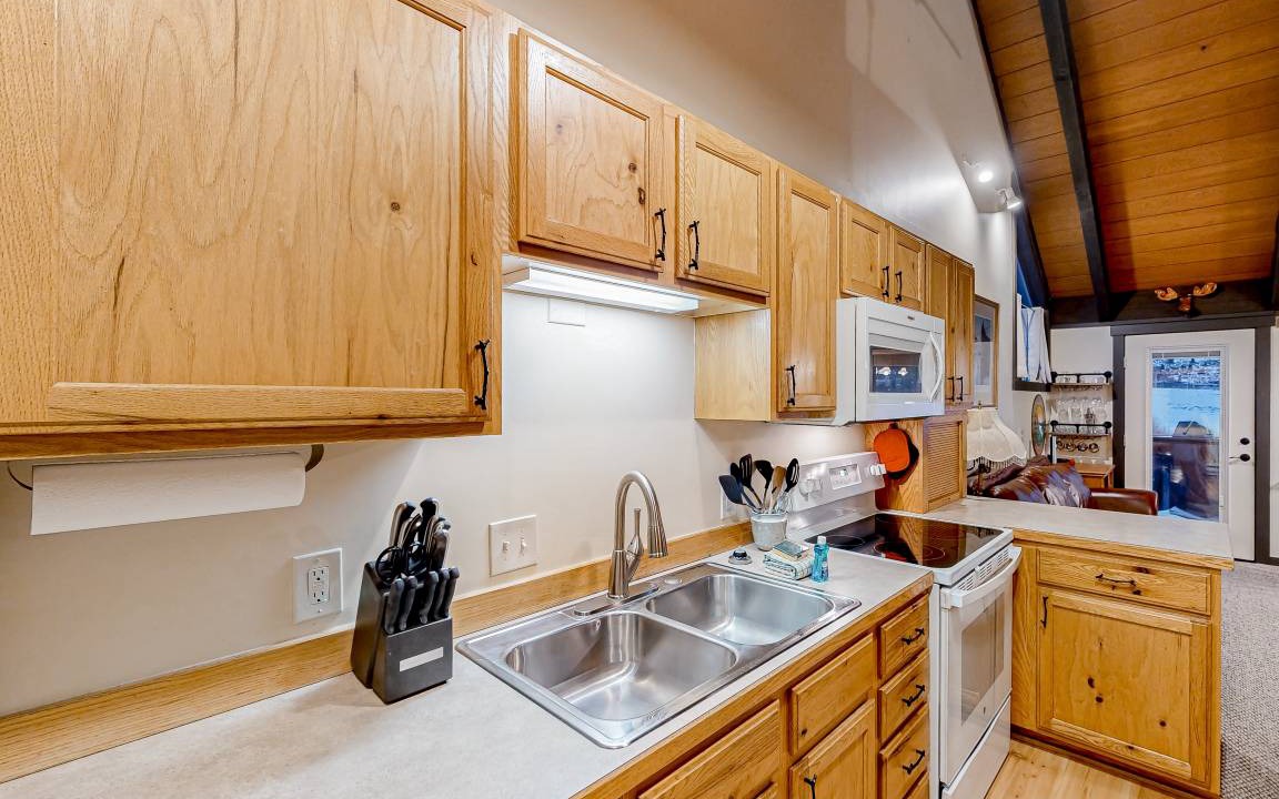 Photo of Kitchen in Big Sky Meadow Village