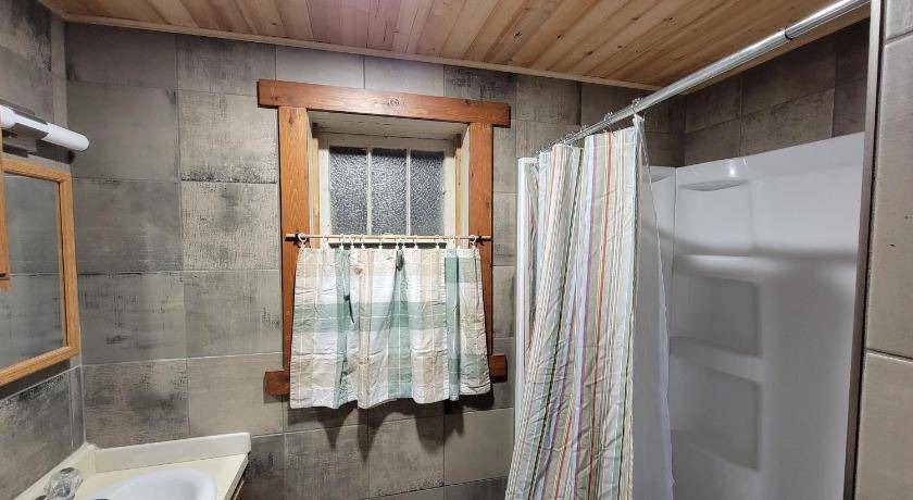 Photo of Bathroom in Hettinger