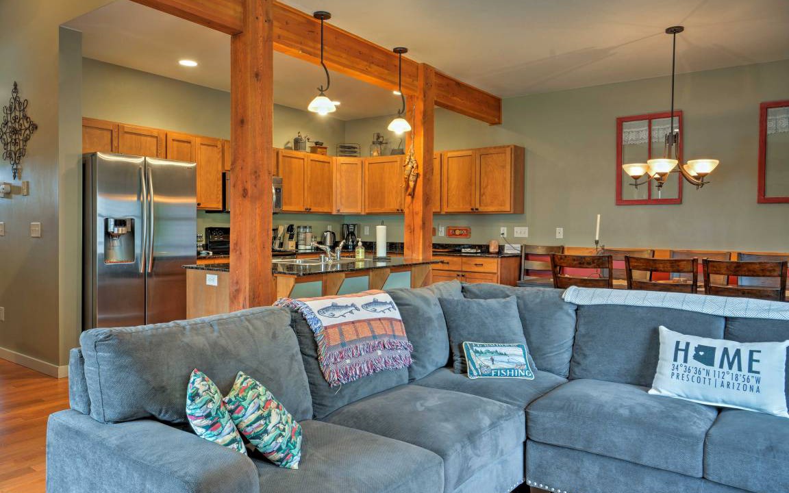 Photo of Livingroom in Valley West