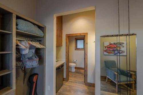Photo of Bathroom in West Yellowstone