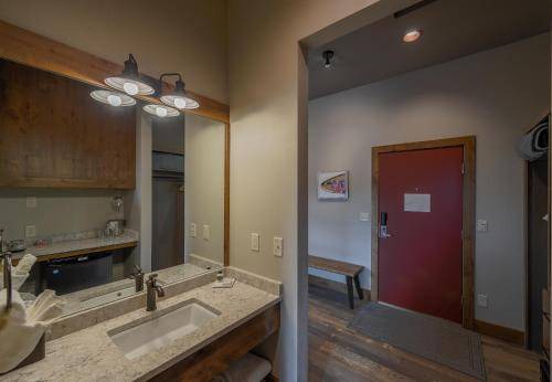Photo of Bathroom in West Yellowstone