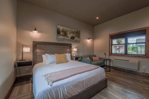 Photo of Bedroom in West Yellowstone