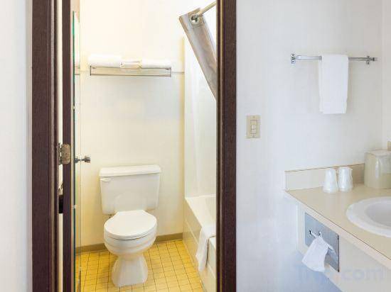 Photo of Bathroom in Shelby