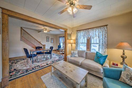Photo of Livingroom in Urbana