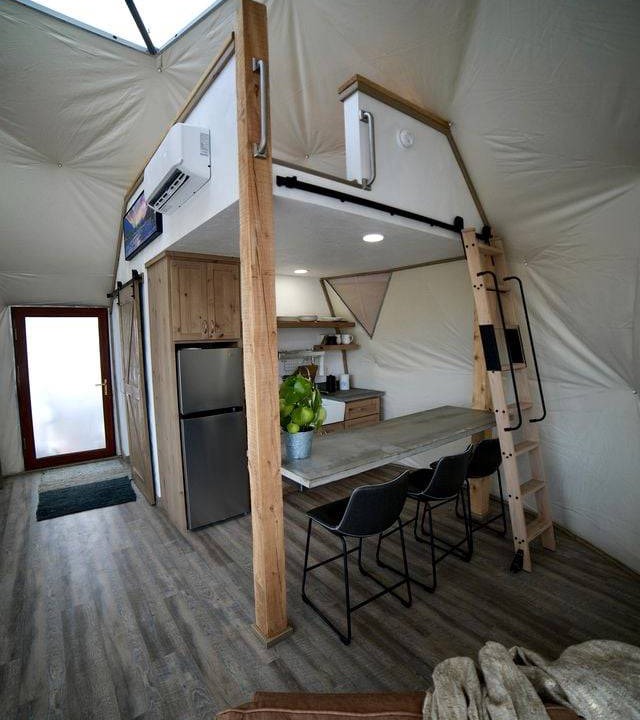 Photo of Others in Wapiti