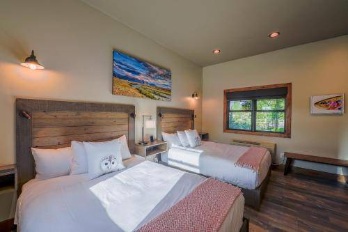 Photo of Bedroom in West Yellowstone