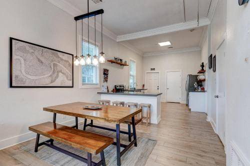Photo of Kitchen in Seventh Ward