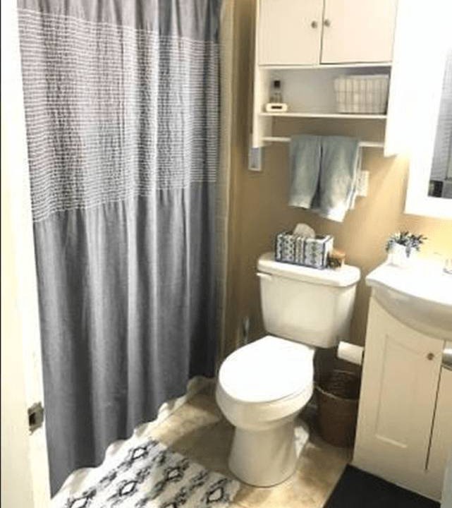 Photo of Bathroom in Downtown Columbus