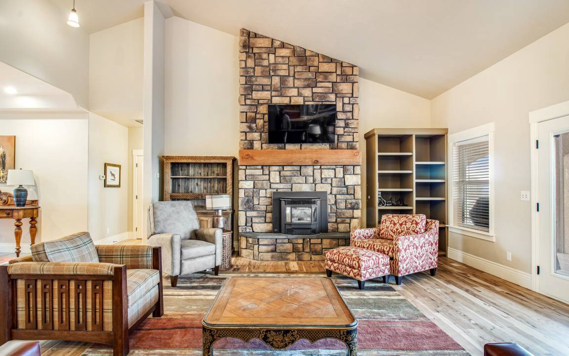 Photo of Livingroom in Canyon County