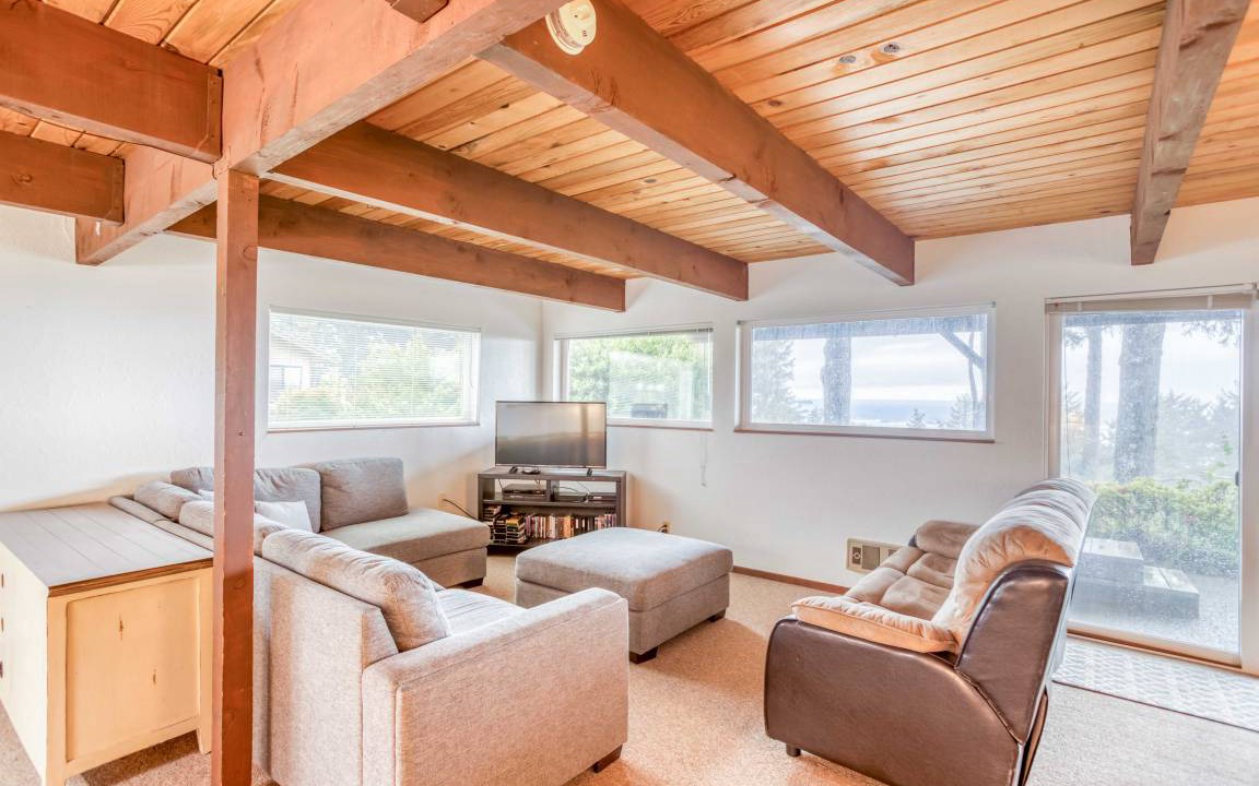 Photo of Livingroom in Sandpiper Village