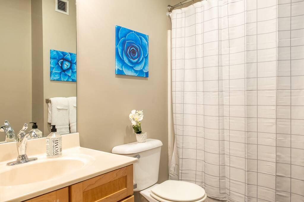 Photo of Bathroom in Central Business District