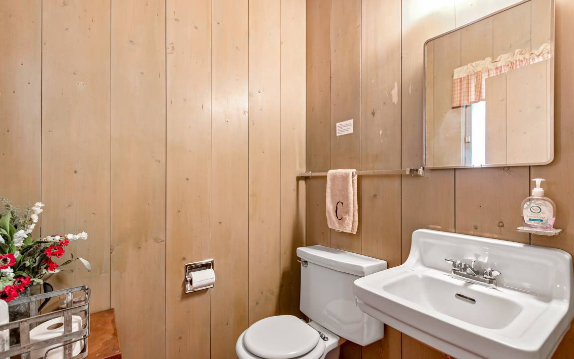 Photo of Bathroom in Hayden Lake