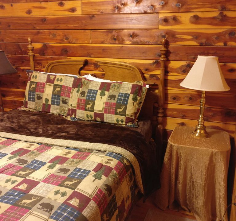 Photo of Bedroom in Mountain Pine
