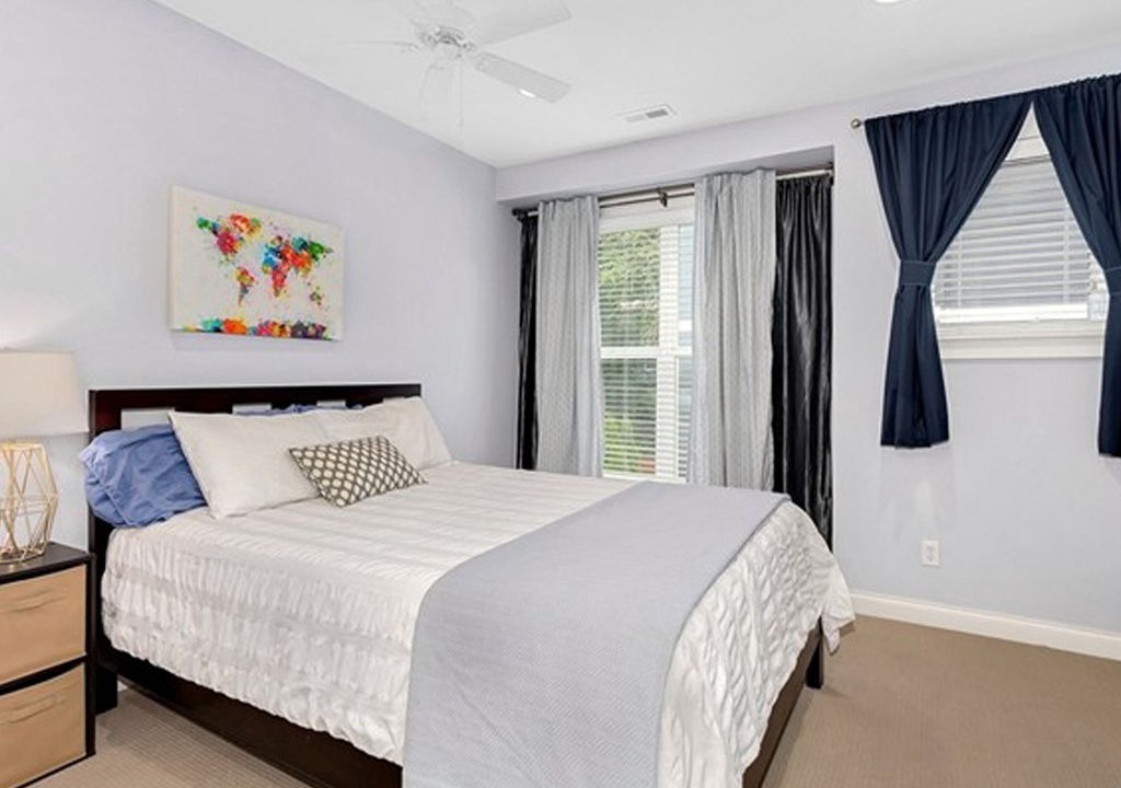 Photo of Bedroom in Lower Queen Anne