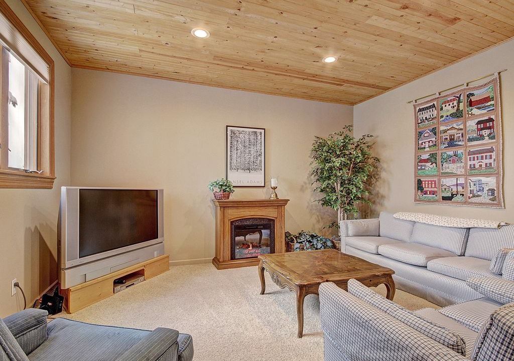 Photo of Livingroom in Dunkin Hill