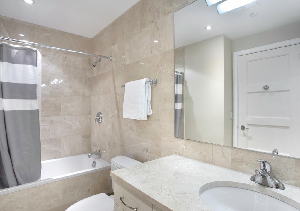 Photo of Bathroom in Penn Quarter