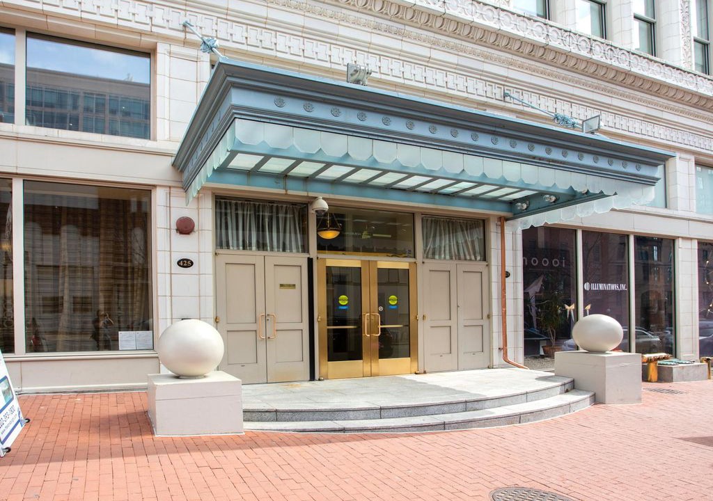 Photo of Buildings in Penn Quarter