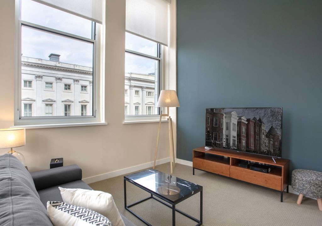 Photo of Livingroom in Penn Quarter