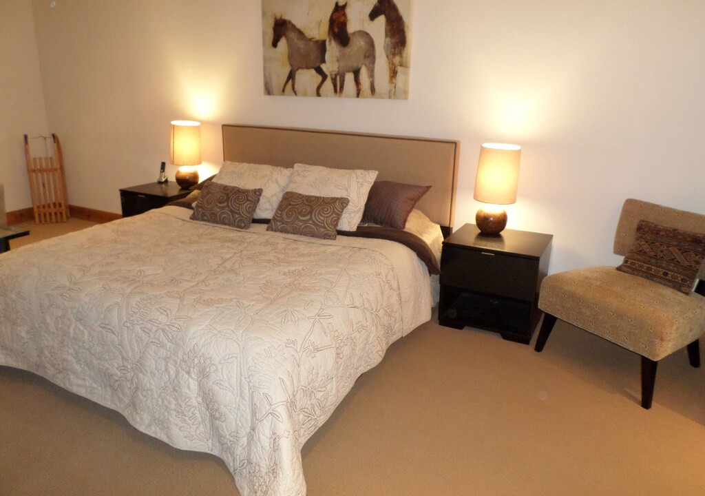 Photo of Bedroom in Elkhorn Village