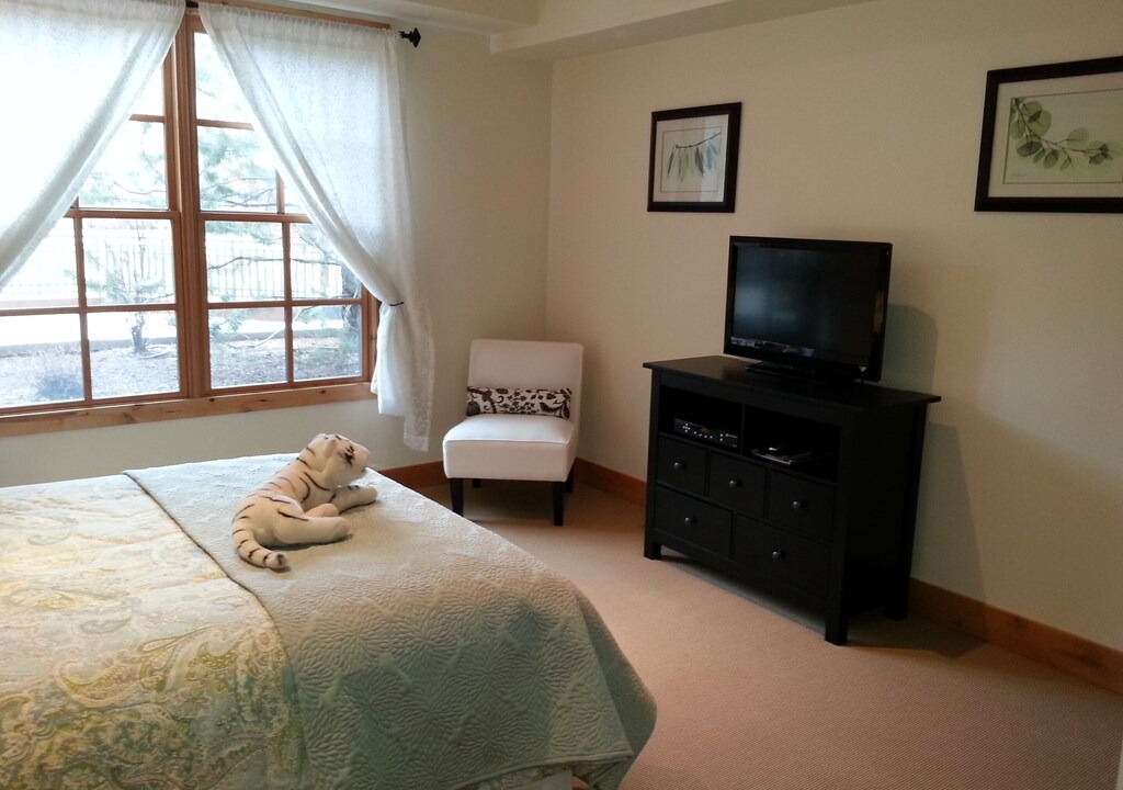 Photo of Livingroom in Elkhorn Village
