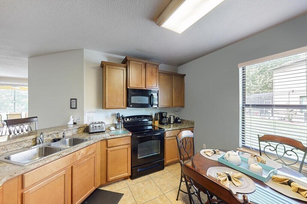 Photo of Kitchen in Cypress Pointe