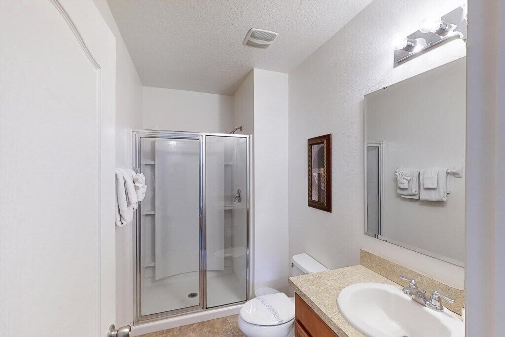 Photo of Bathroom in Cypress Pointe