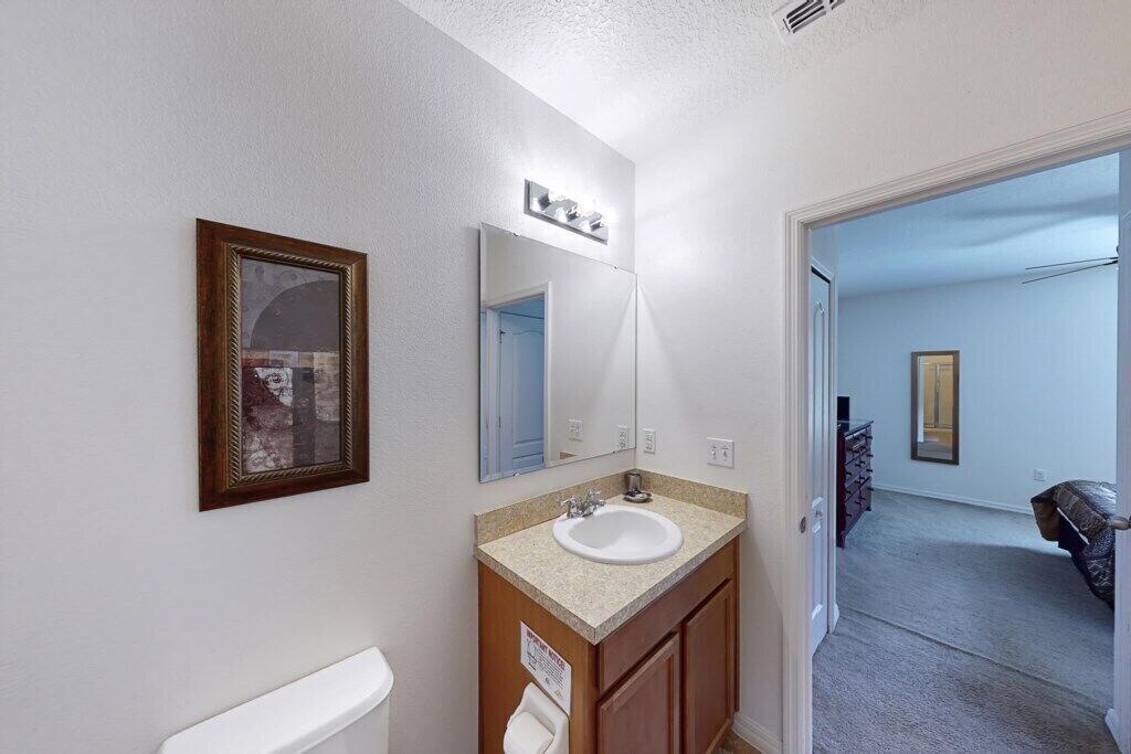 Photo of Bathroom in Cypress Pointe