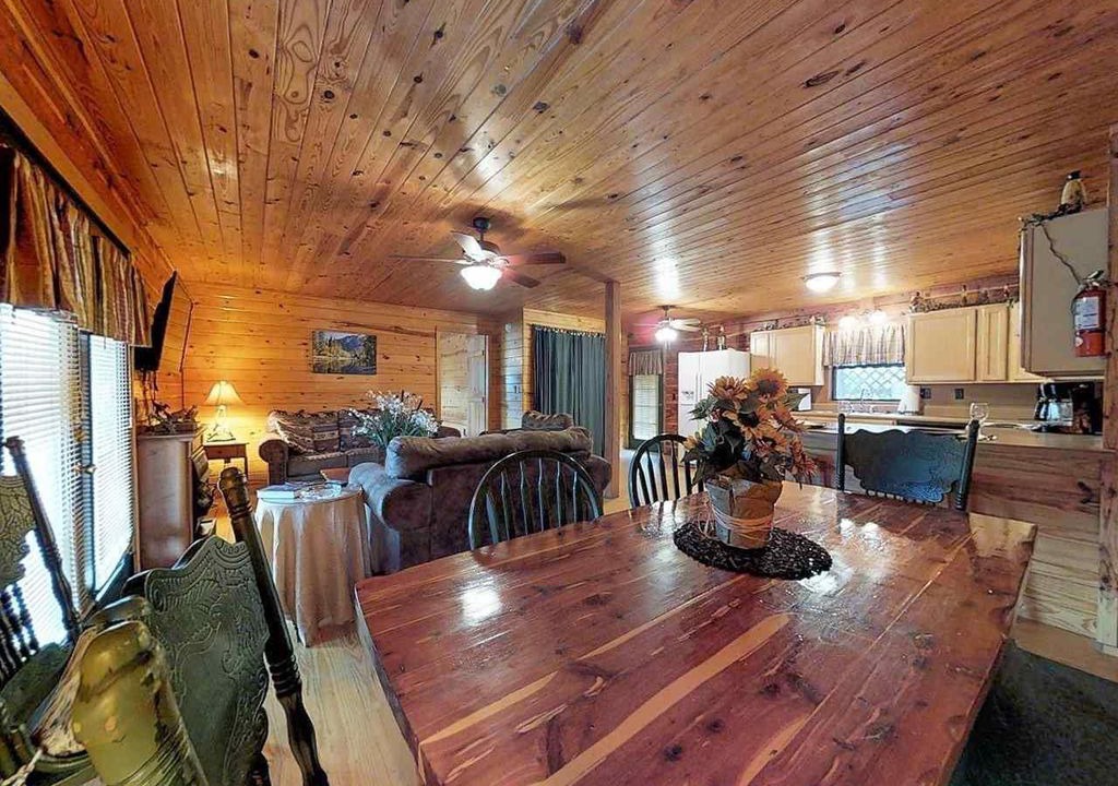 Photo of Livingroom in Mountain Pine