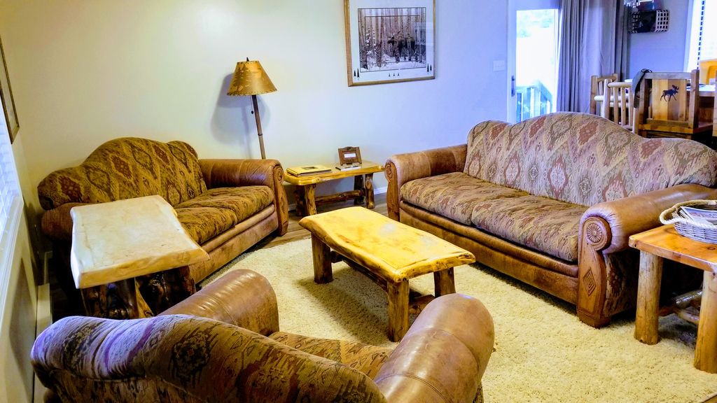 Photo of Livingroom in Star Valley Ranch