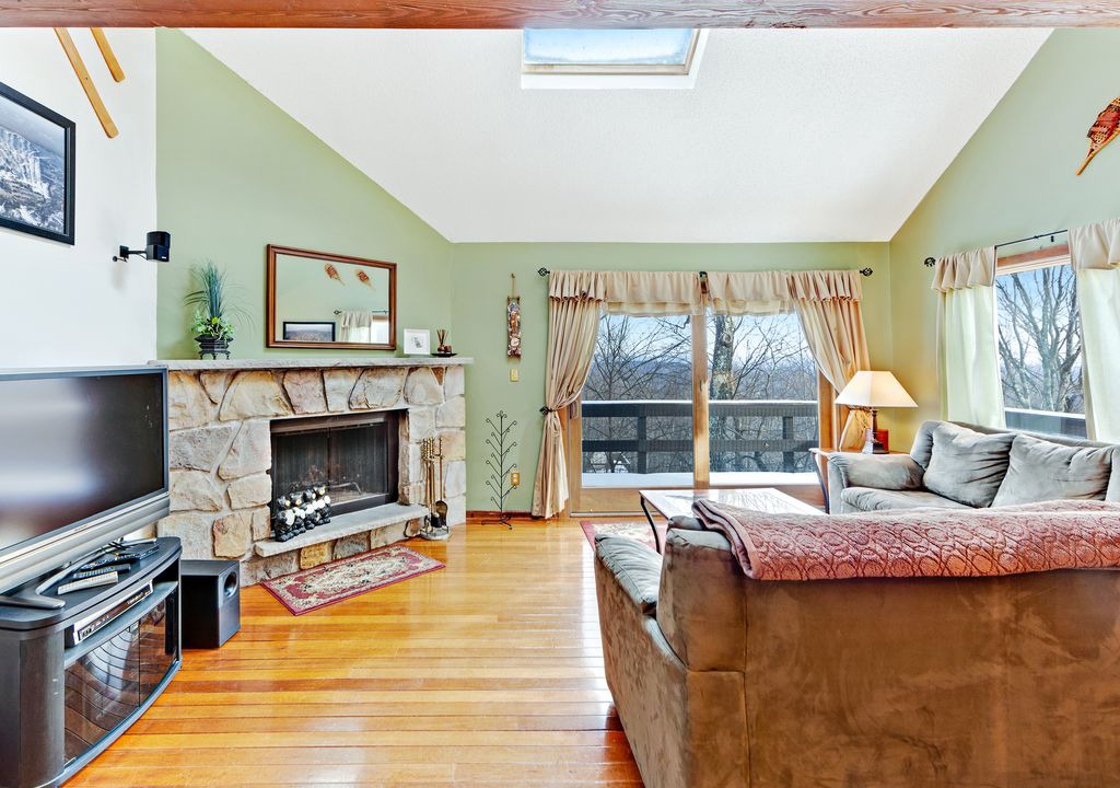 Photo of Livingroom in Village at Camelback