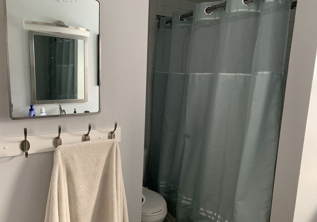 Photo of Bathroom in Franklin to the Fort