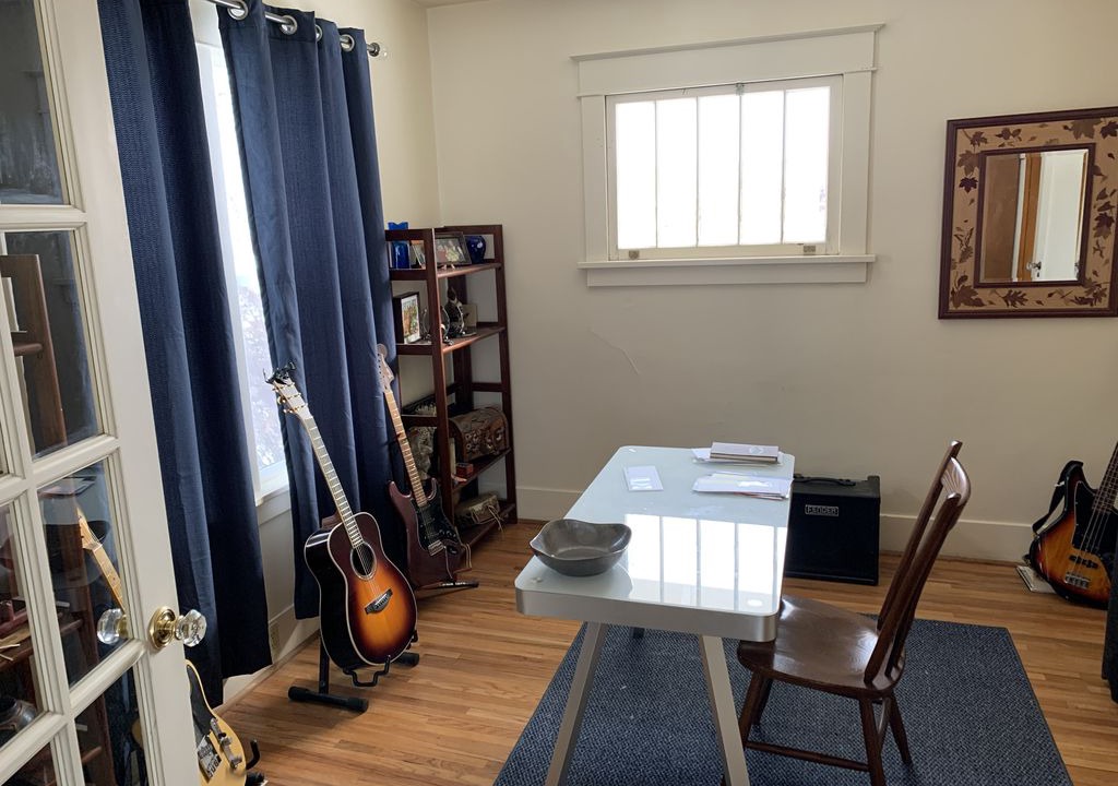 Photo of Livingroom in Franklin to the Fort