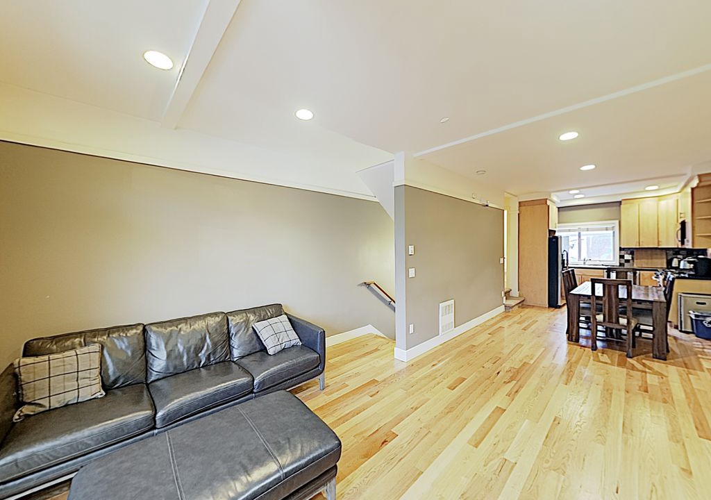 Photo of Livingroom in Squire Park