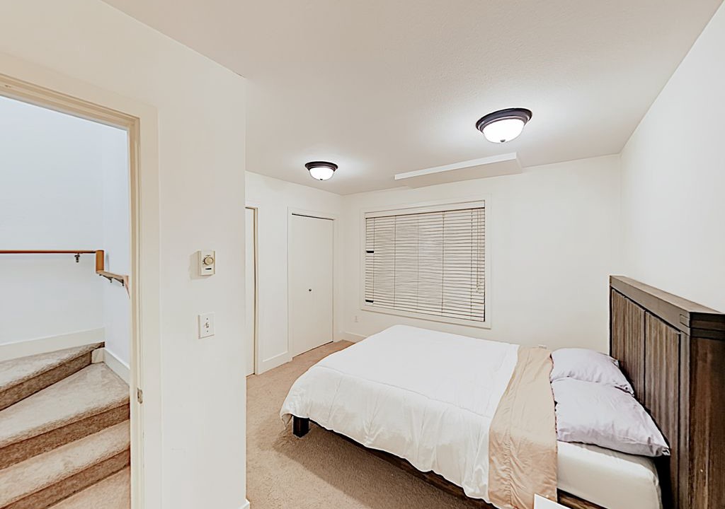 Photo of Bedroom in Squire Park