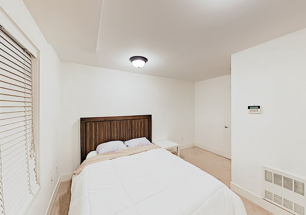 Photo of Bedroom in Squire Park