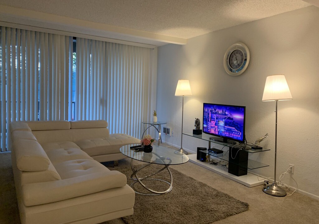 Photo of Livingroom in Marina del Rey