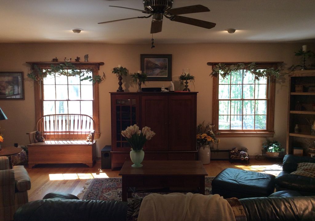 Photo of Livingroom in Perrysville