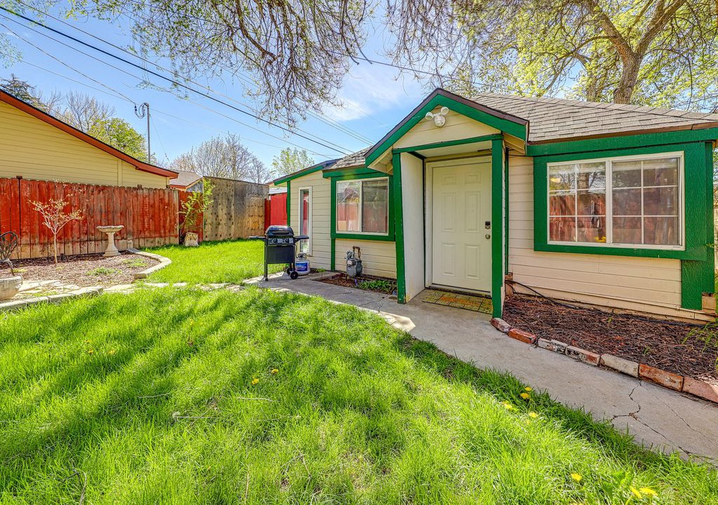 Photo of Buildings in Depot Bench