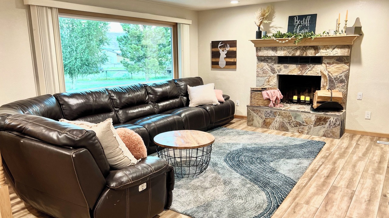 Photo of Livingroom in Salmon