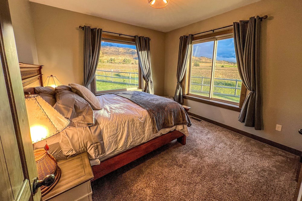 Photo of Bedroom in Livingston
