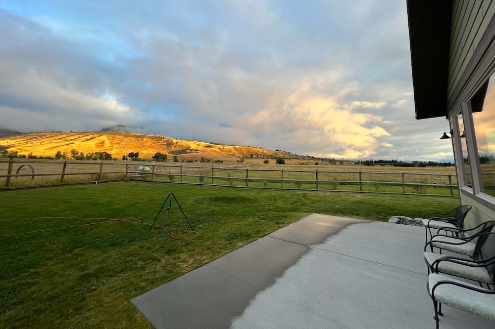 Photo of Patio Balcony in Livingston