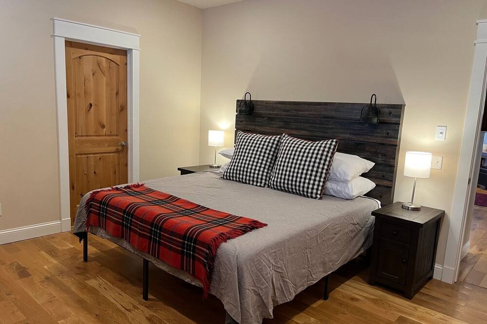 Photo of Bedroom in Ennis